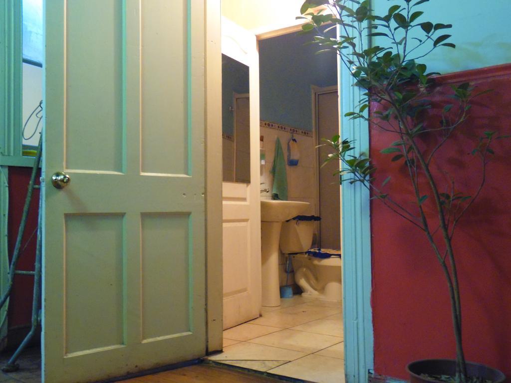 Hostal Tricontinental Valparaiso Bagian luar foto