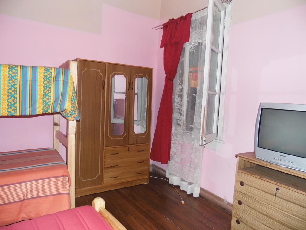 Hostal Tricontinental Valparaiso Ruang foto