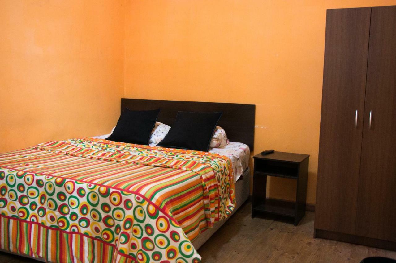 Hostal Tricontinental Valparaiso Bagian luar foto